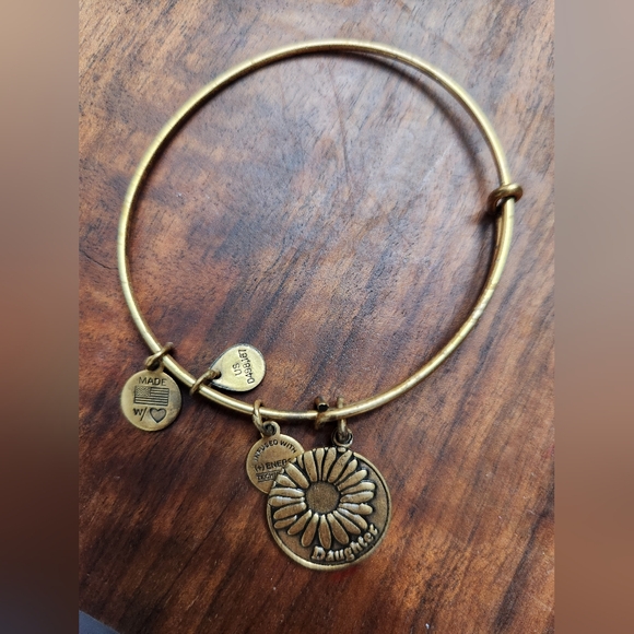 Alex and Ani Flower Bracelet - Picture 1 of 1